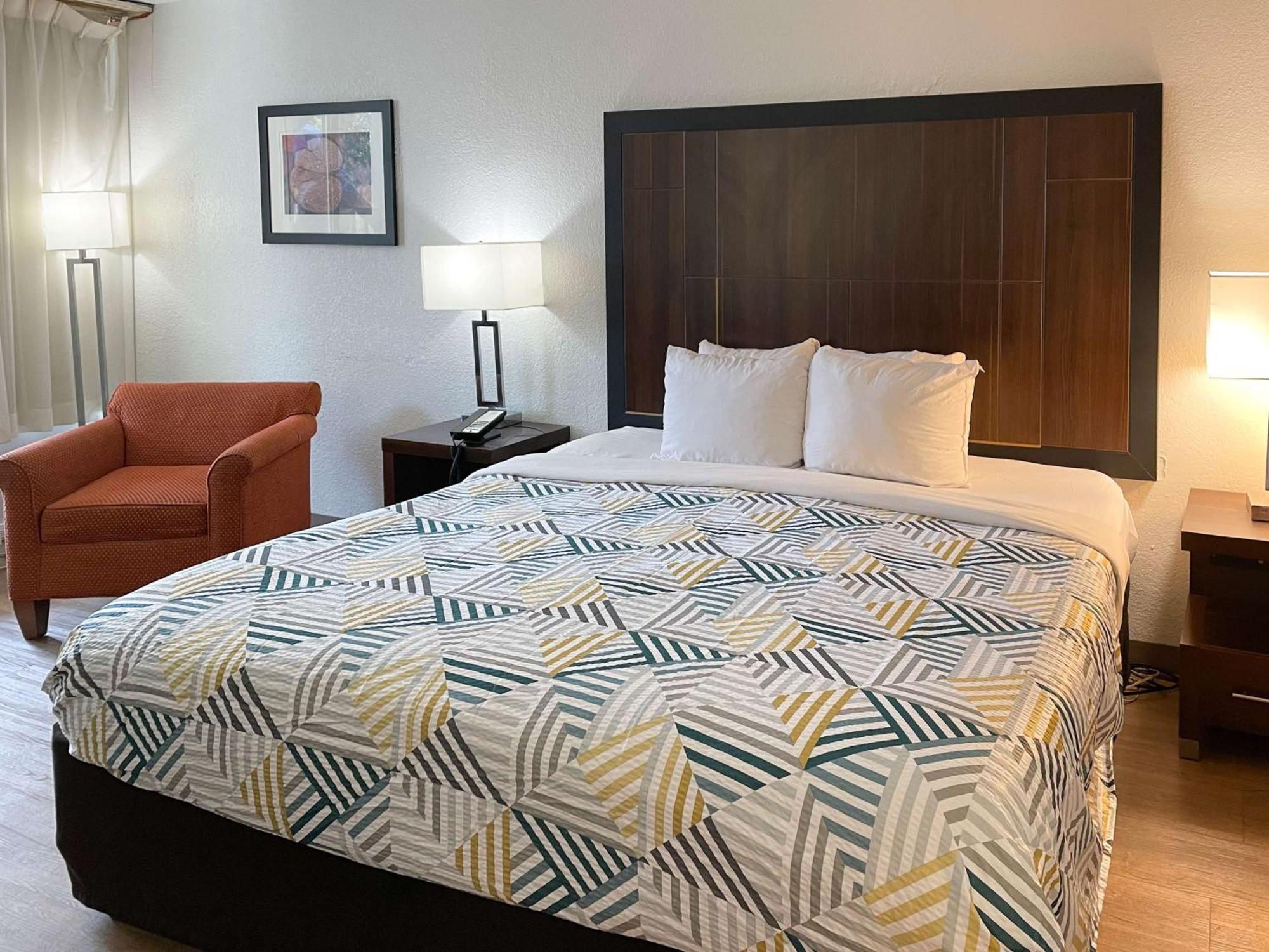 Motel 6 Opelika Al Екстер'єр фото